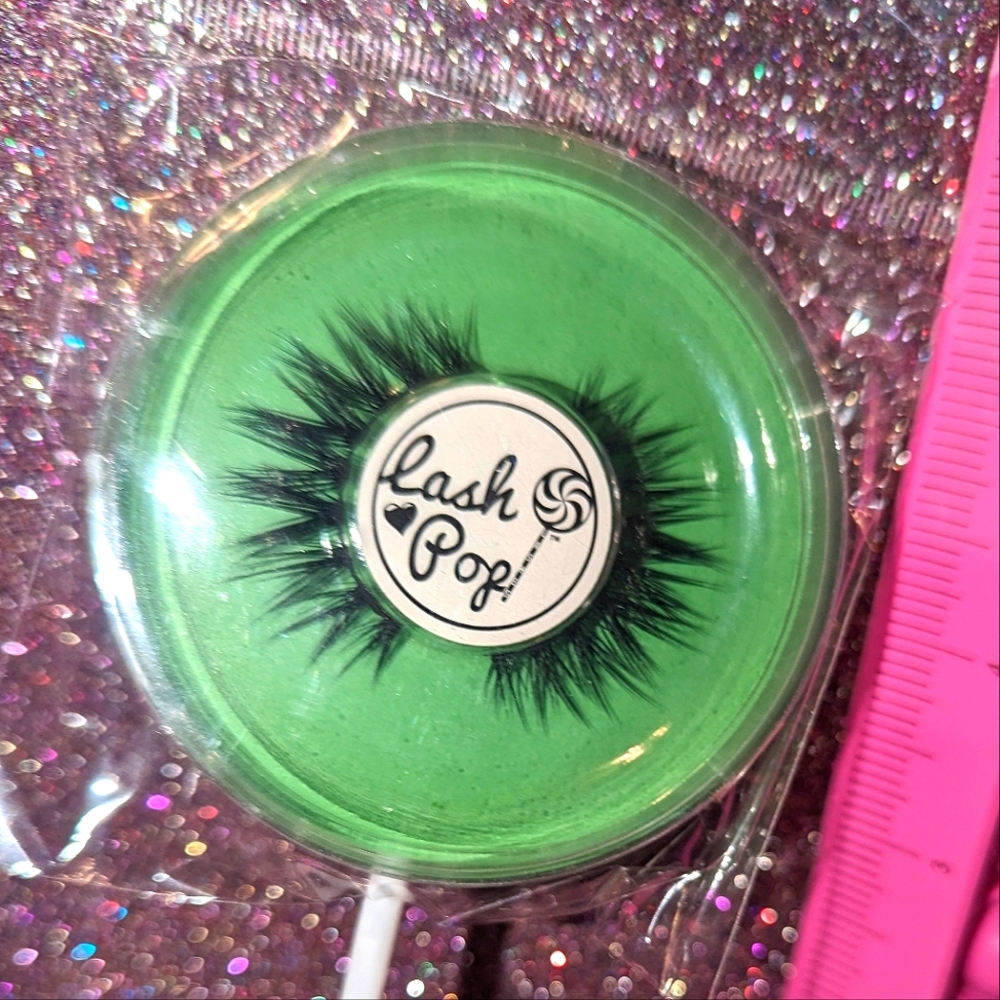 Lash Pop False Lashes in $o Money